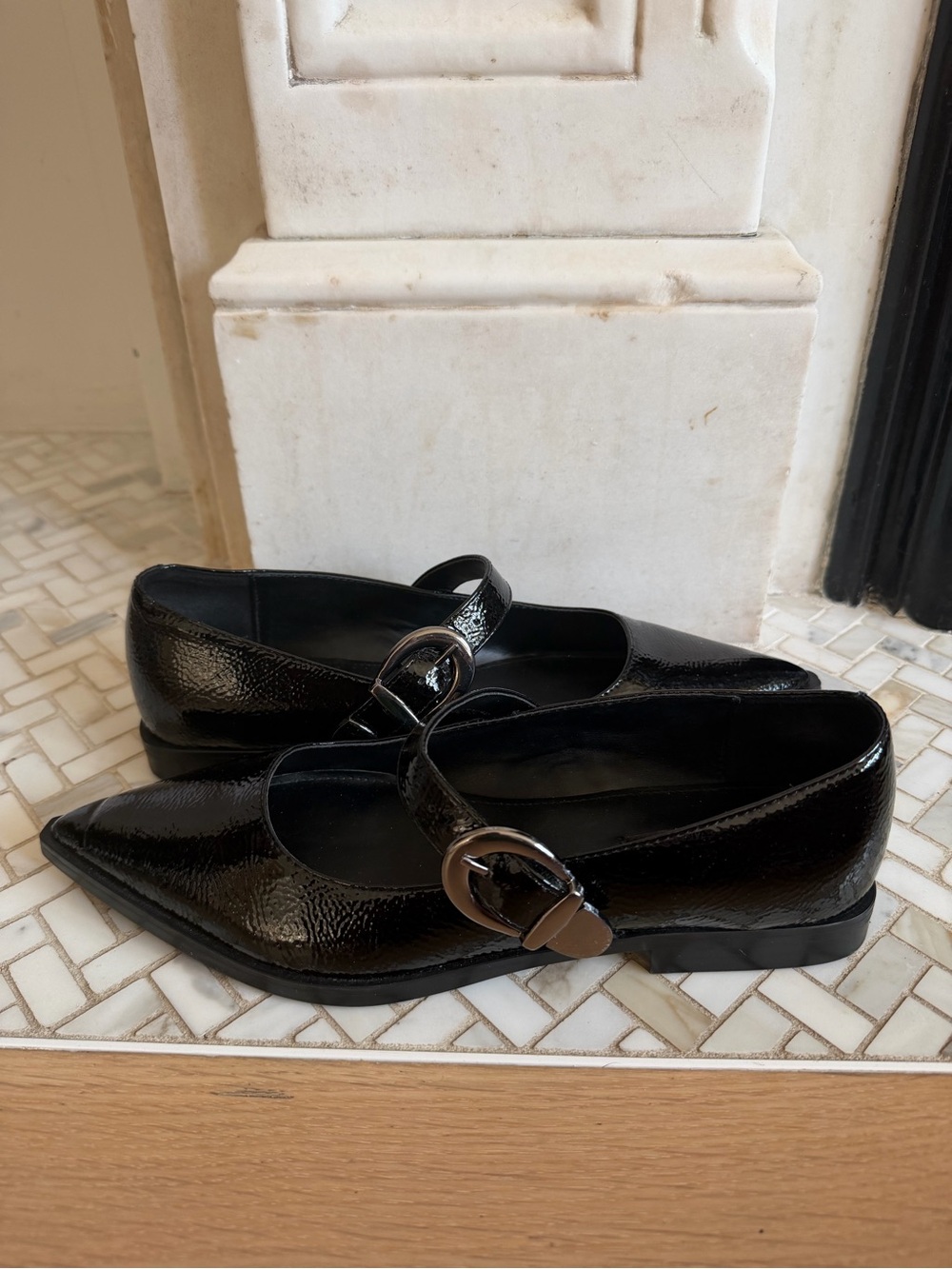 Nine West Woman’s Size 8 Black Patent Pointed Mary Jane Flats - Picture 5 of 7
